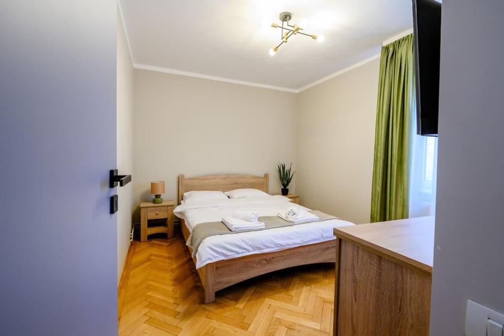 Smiling Heaven Apartment บูคาเรสต์ ภายนอก รูปภาพ
