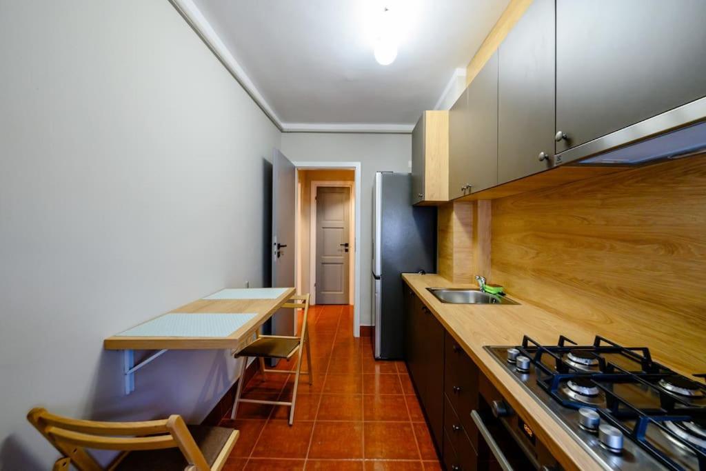 Smiling Heaven Apartment บูคาเรสต์ ภายนอก รูปภาพ